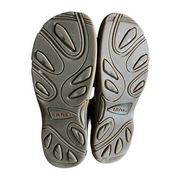 Taos Footwear Serena Size 8 Red Leather Thong Grommet Buckle Boho Comfort Sandal - Picture 3 of 11